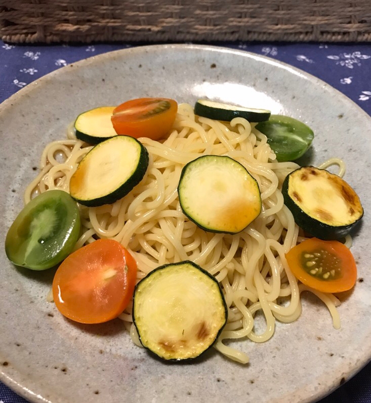 ズッキーニとカラフルミニトマトの冷やし中華