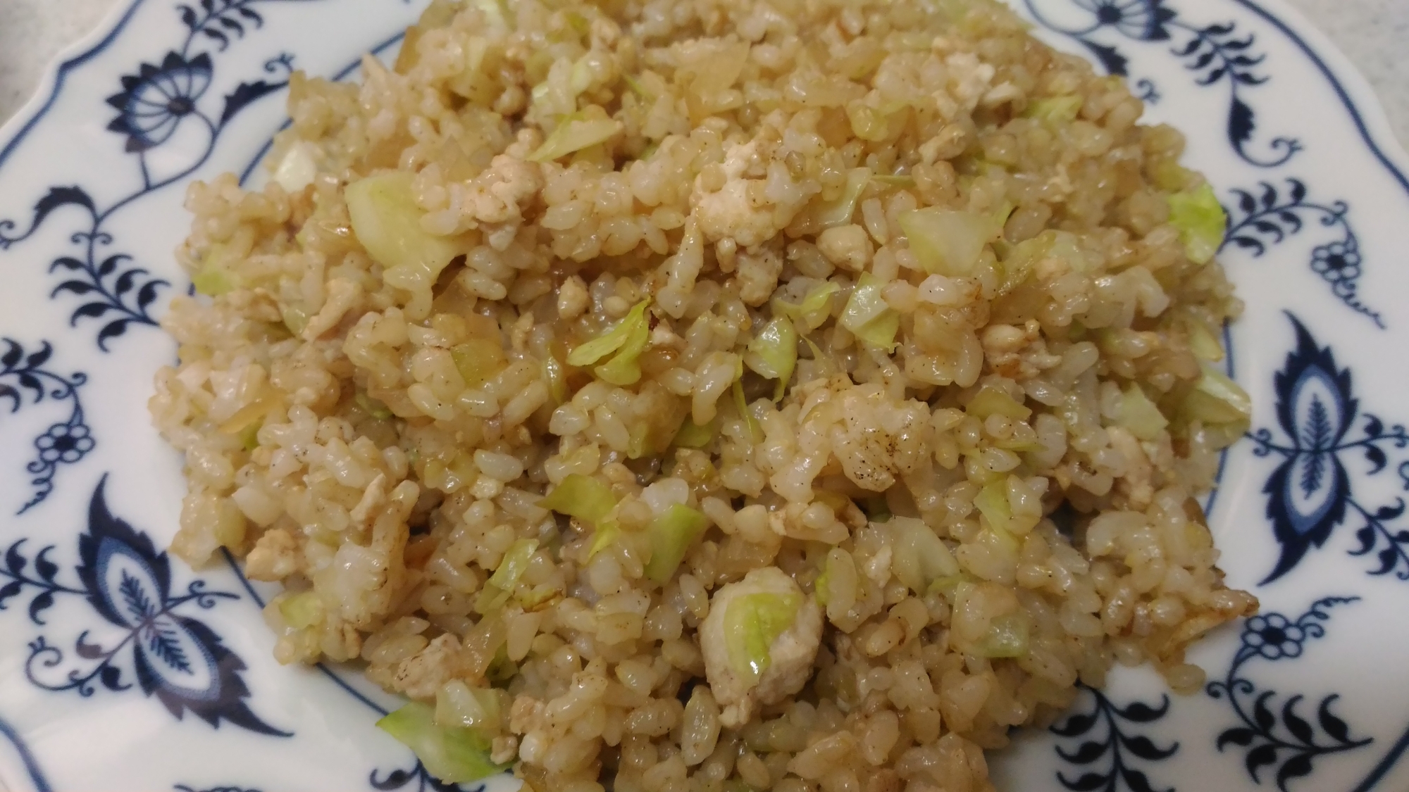 鶏ひき肉とキャベツの和風チャーハン