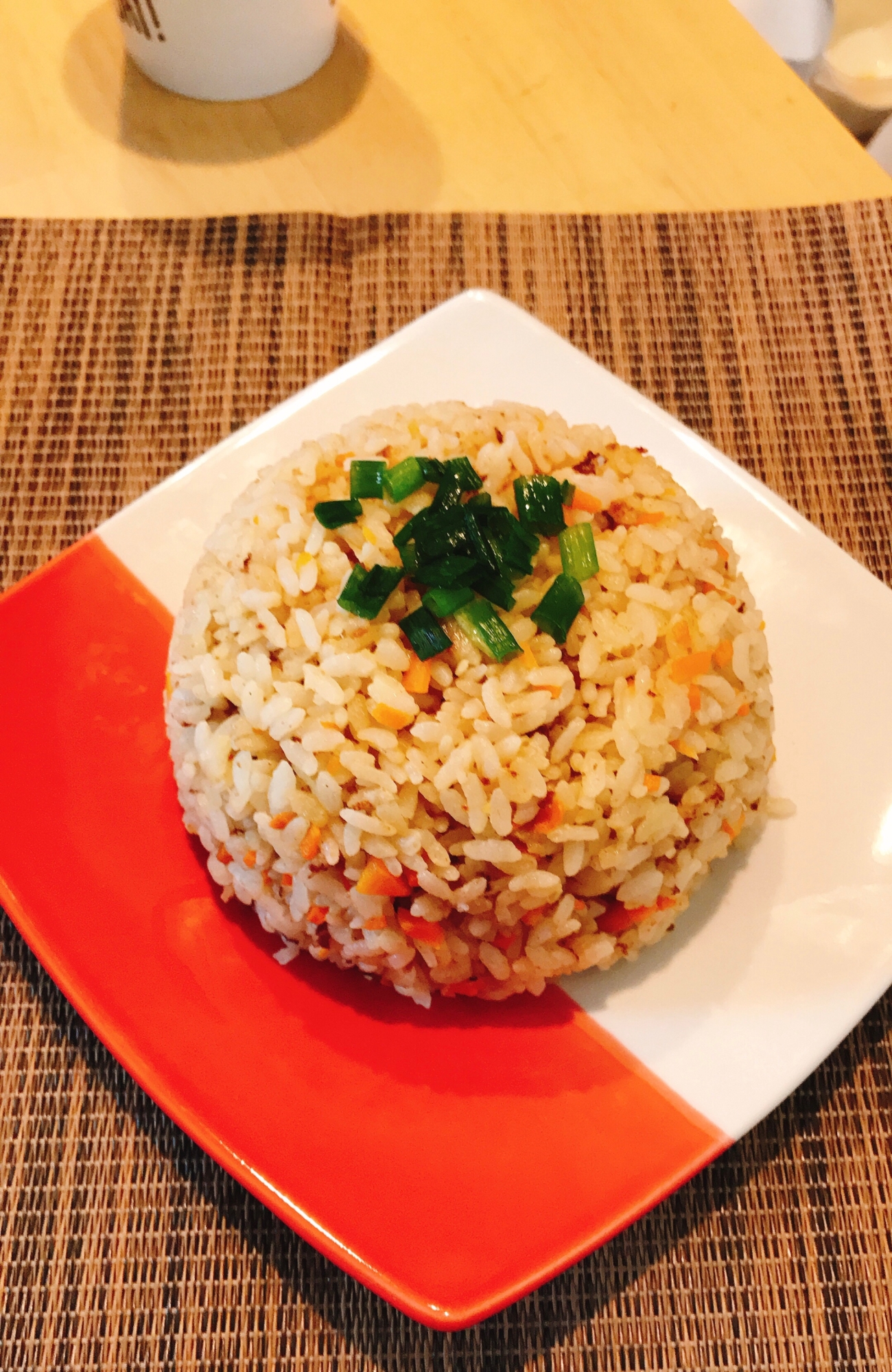 冷やご飯でパラパラガーリックチャーハン!