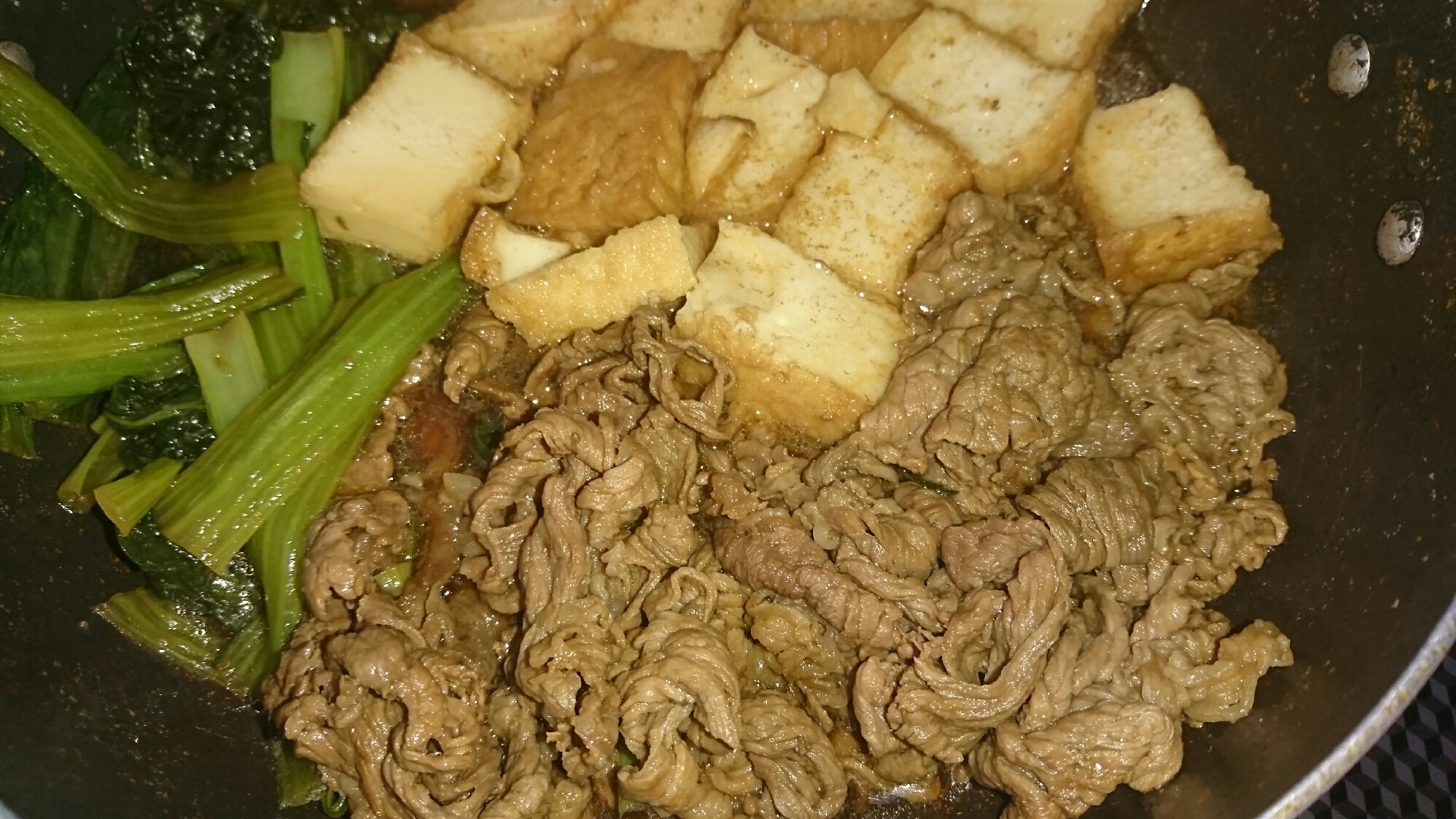 牛肉と厚揚げ・小松菜のすき焼き風