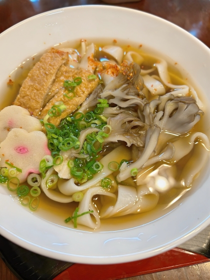ここなっつんさん、こんばんは！
麺はきしめんでつくりました♪舞茸の出汁がつゆに出てとっても美味しくいただきました♡教えてくださり有難うございます(^^)
