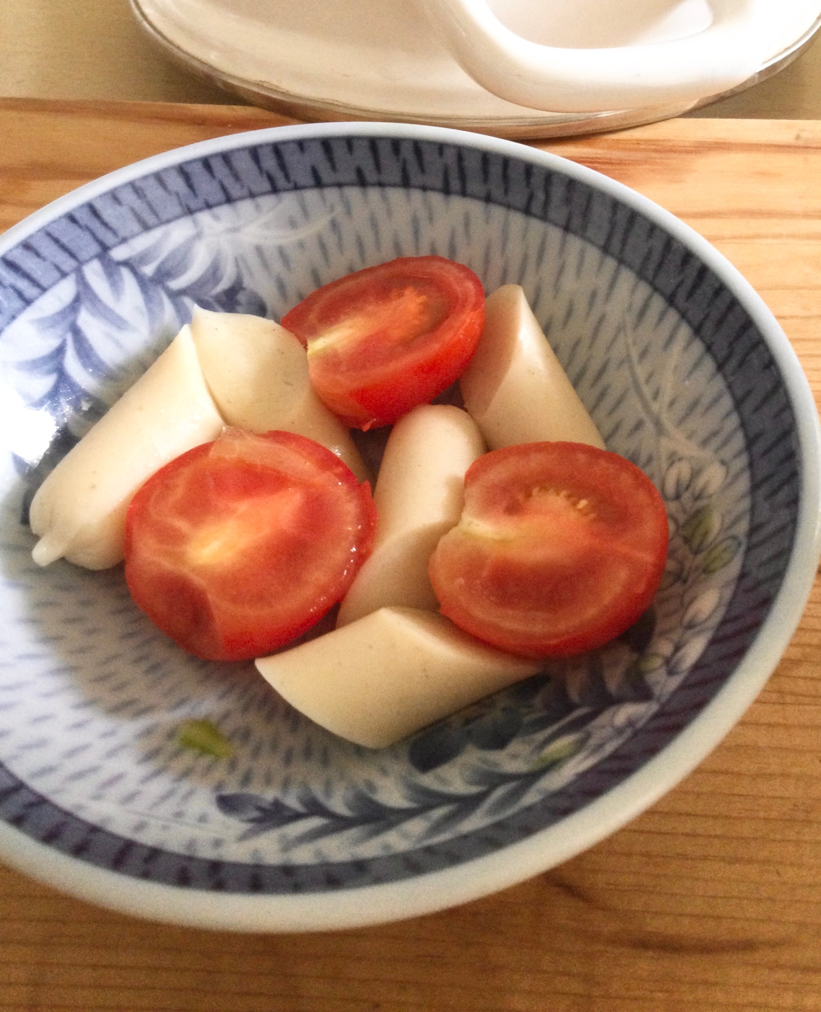 ミニトマトとお魚ソーセージのさっと煮♪