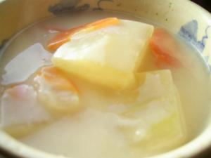 冬瓜とにんじんの　とろ～りミルクスープ