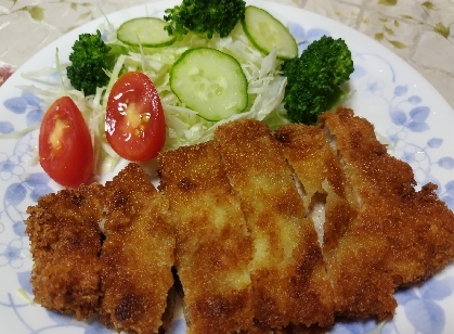 サクサクっとしたトンカツが出来て、とても美味しかったです♪家族に揚げ立てのトンカツを食べて貰うのって良いですよね。有難うございました(^_^)/