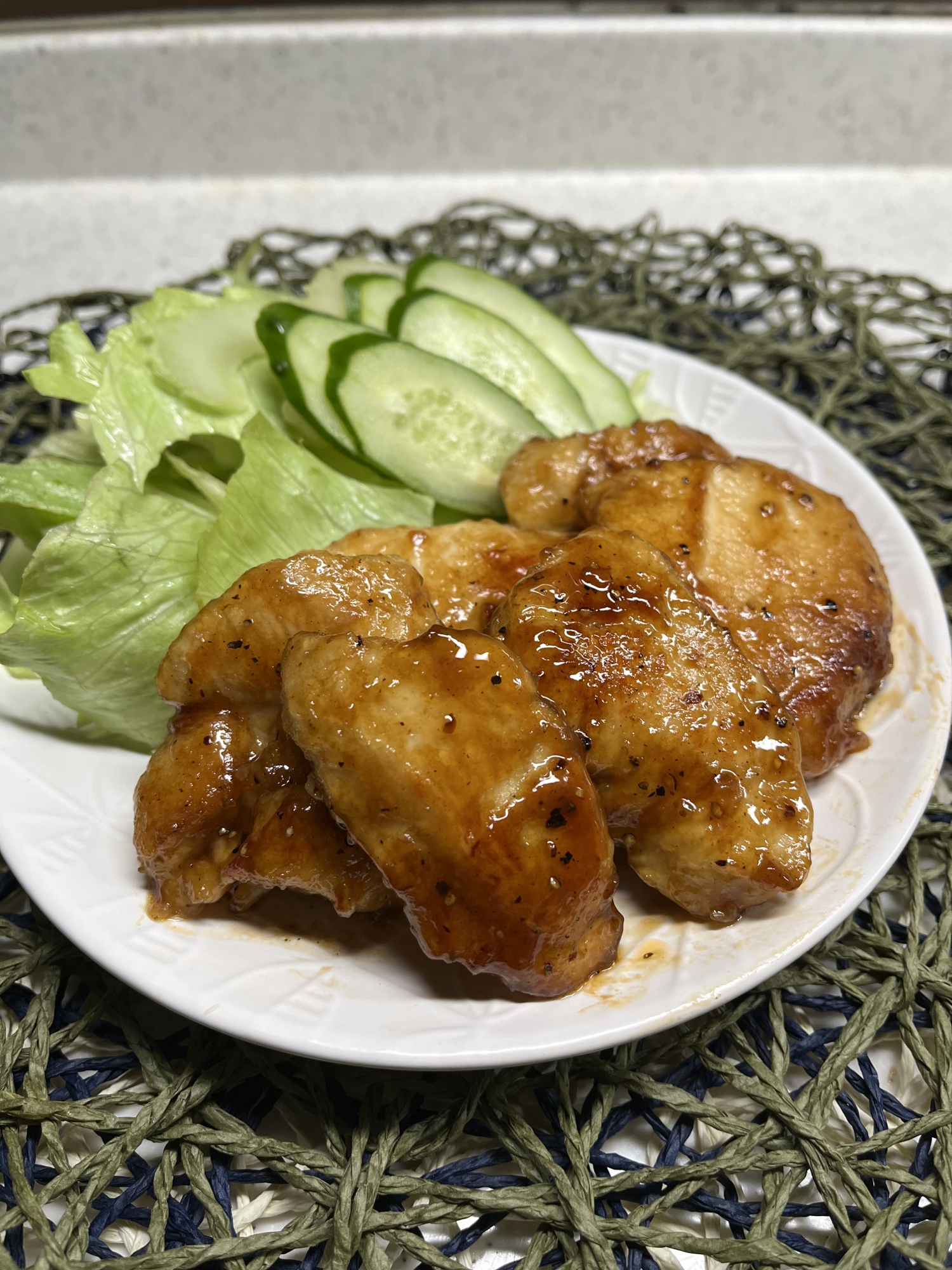 ご飯が止まらない♬鶏胸肉のトンテキ風