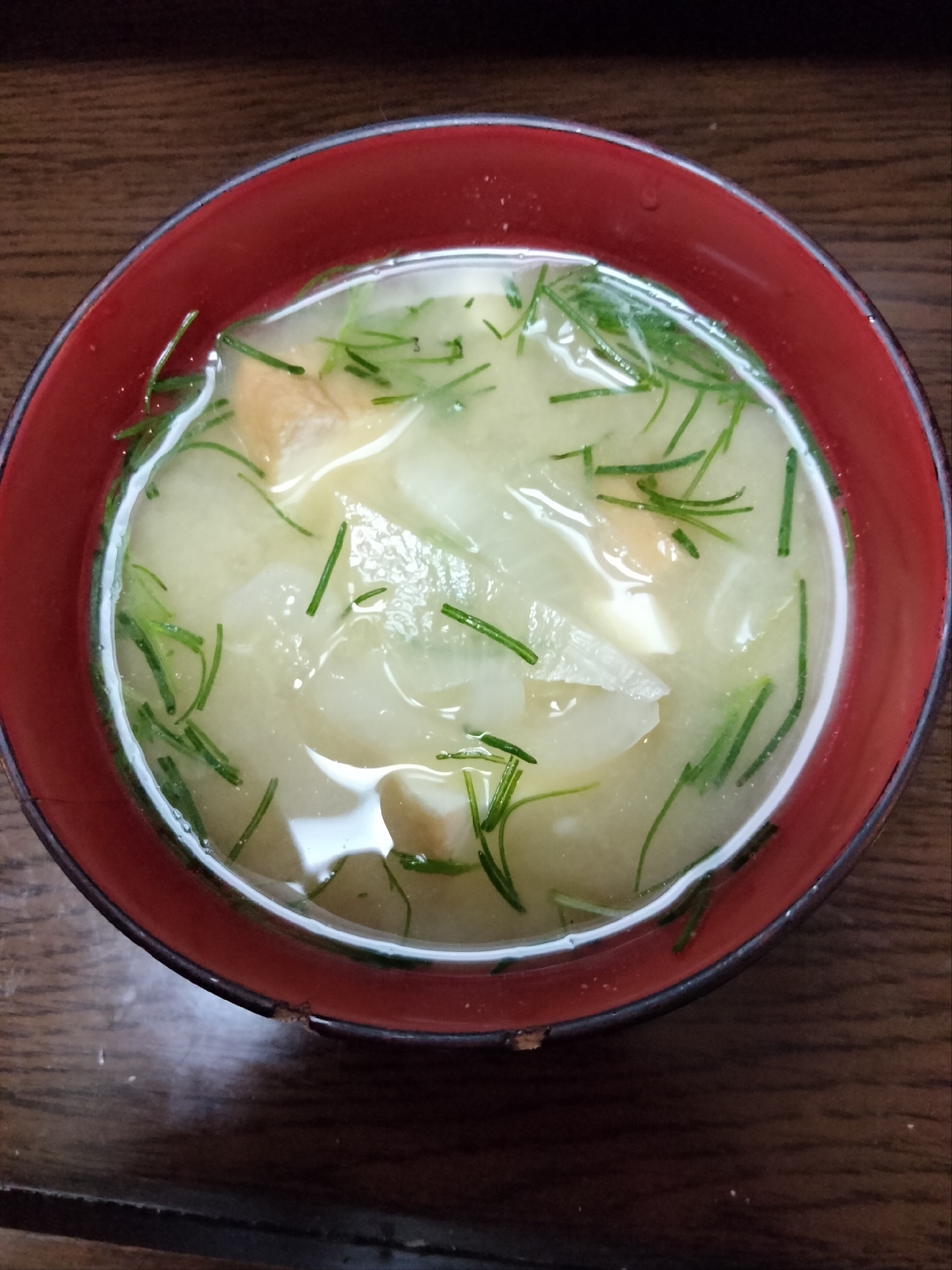 新玉葱おかひじき厚揚げの味噌汁