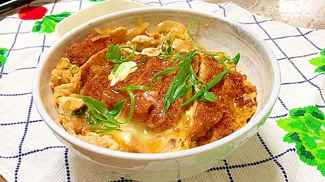 つゆだくカツ丼 フライパンで作る レシピ 作り方 By ひろしん2 楽天レシピ つゆだくカツ丼 フライパンで作る レシピ 作り方 By ひろしん2 楽天レシピ