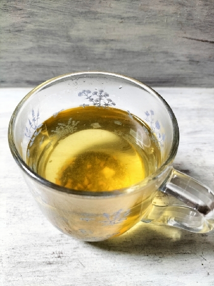 ただいまです♬きょうは帰って金柑緑茶で風邪予防✨いかにも効きそう❣すりおろした皮で香りがよく美味しく温まりました♡今日も素敵なレシピ感謝(⁠◕⁠ᴗ⁠◕⁠✿⁠)