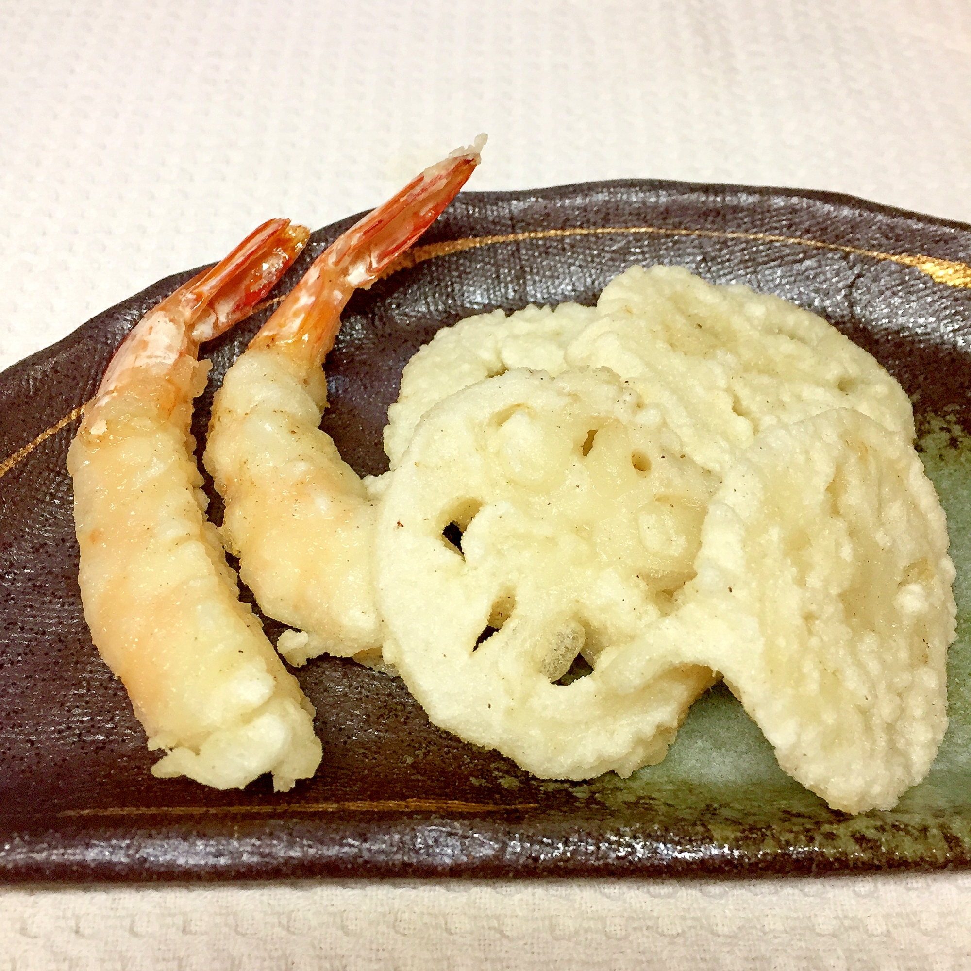 お弁当 1人用 海老と蓮根の天ぷら♪