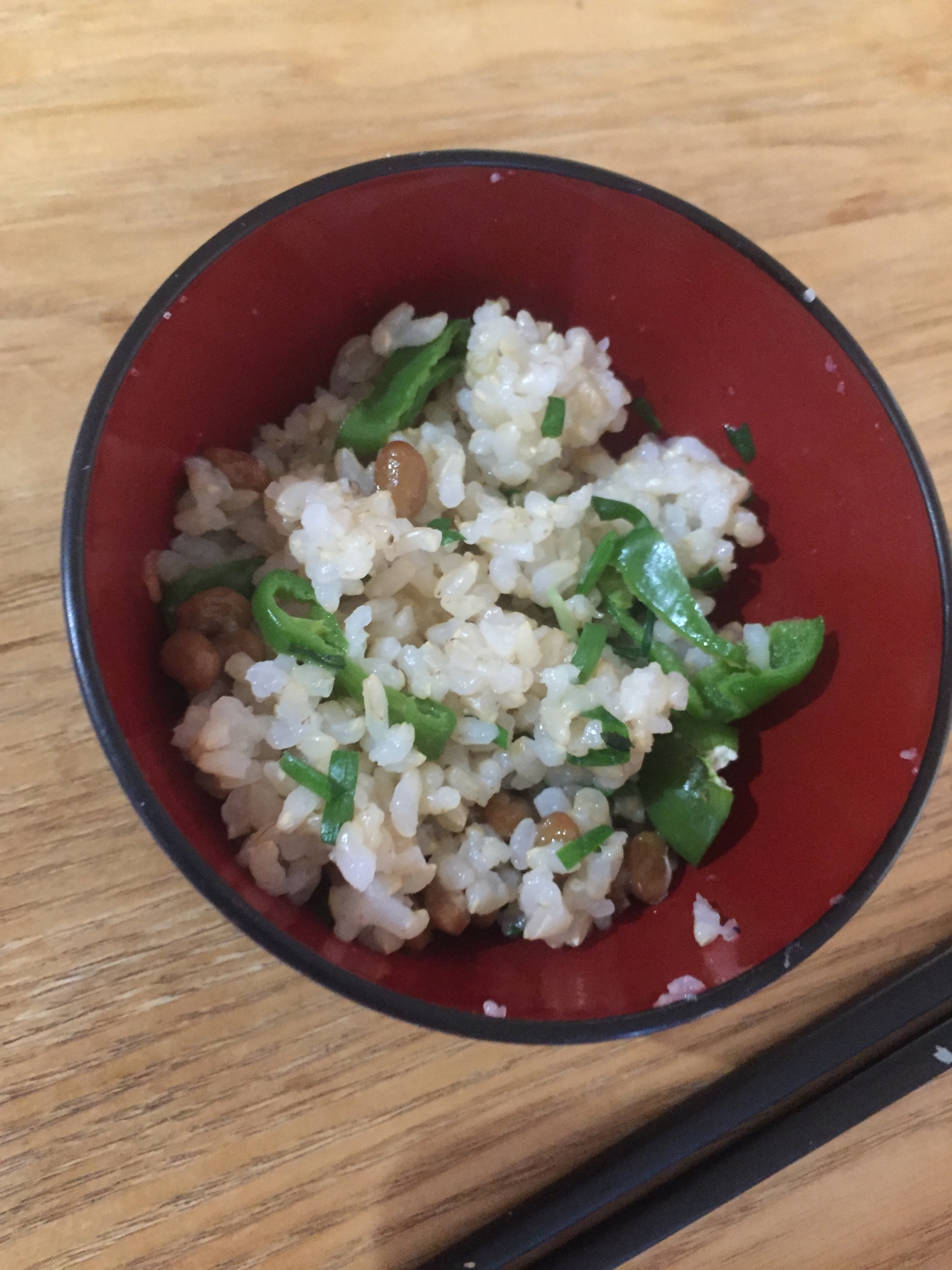 ピーマンとニラと納豆の塩チャーハン