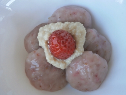 桜餅じゃなく苺餅ですね＾＾美味しかったです～。また作りたいです。