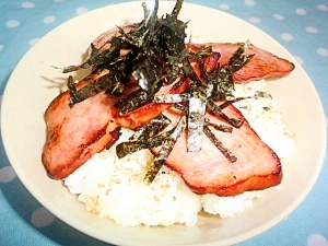 こんがりと焼き豚丼！