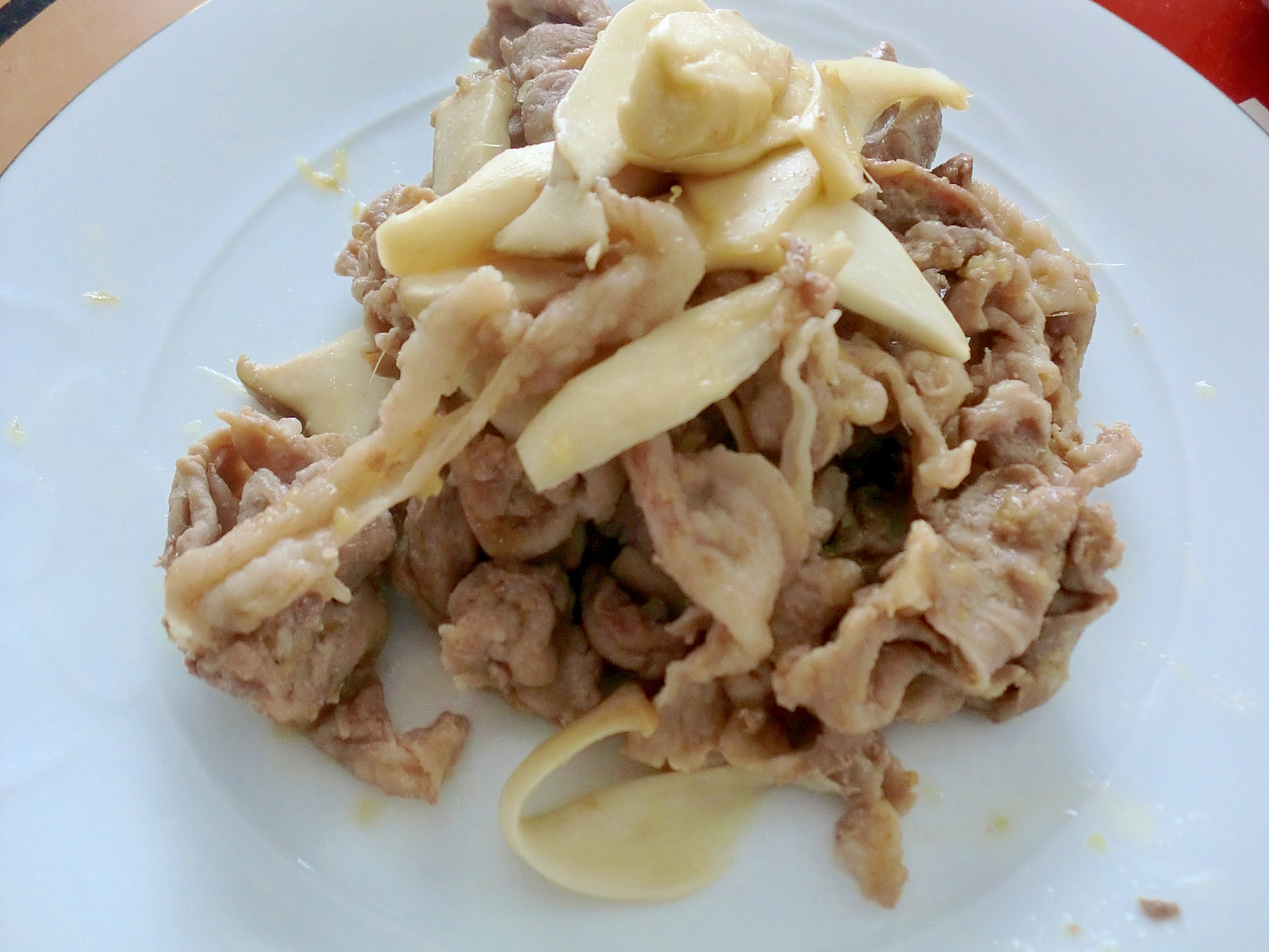 豚肉の生姜焼きとエリンギ炒め♪