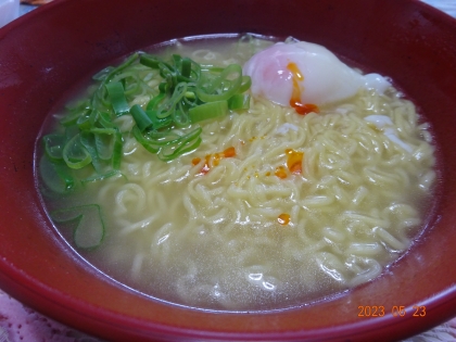 温玉ラー油の出前一丁ラーメン