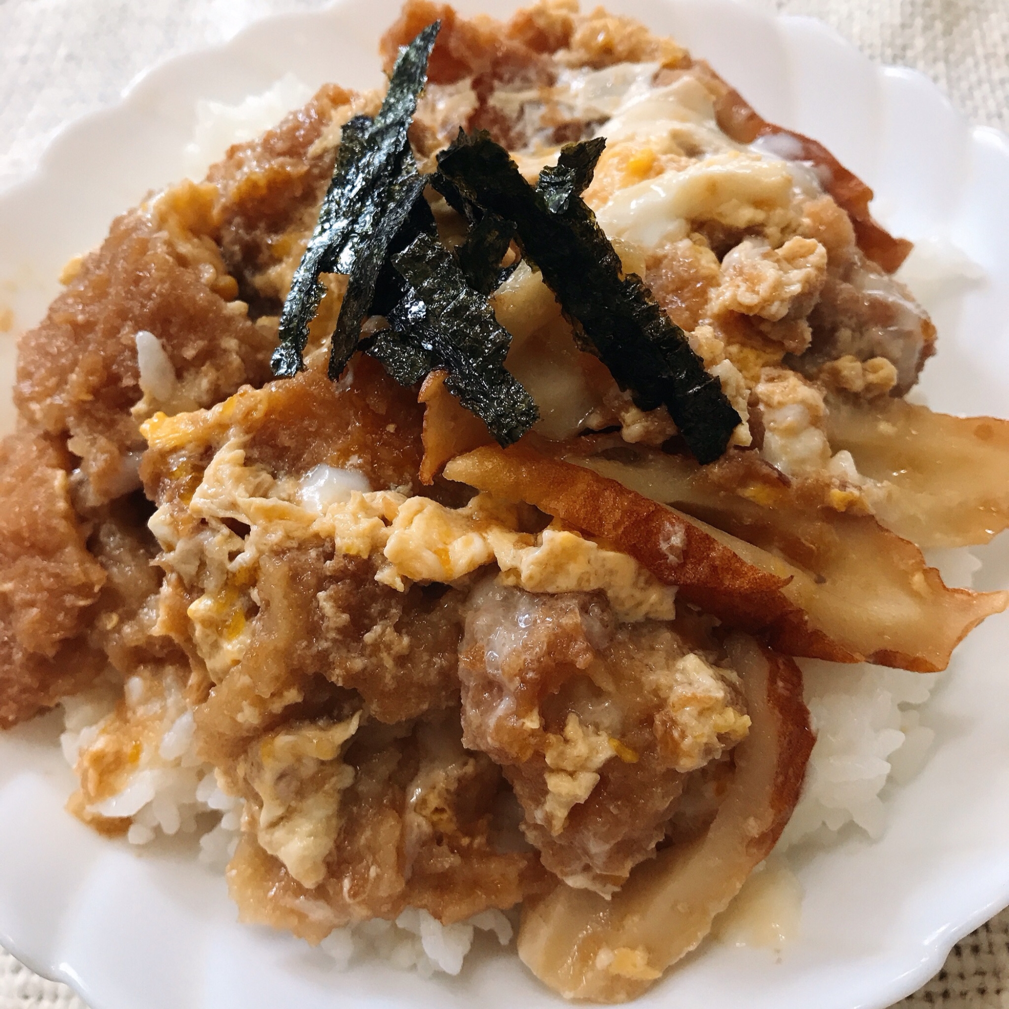 イカツ丼 冷凍イカフライのカツ丼風 レシピ 作り方 By きの2126 楽天レシピ