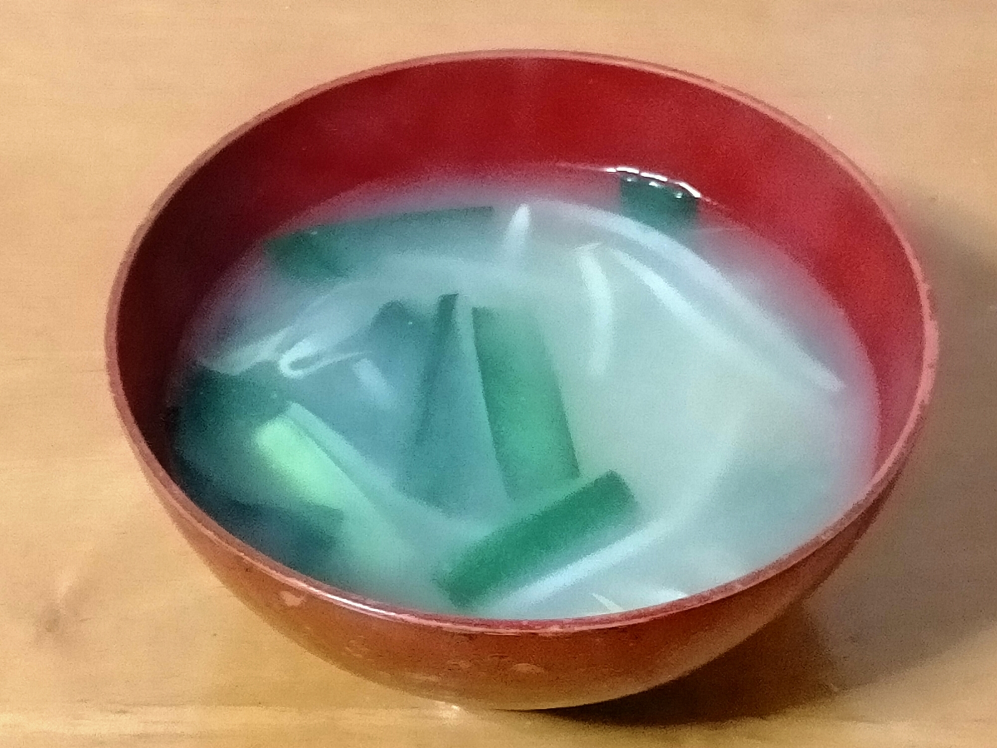 もやしとニラの味噌汁