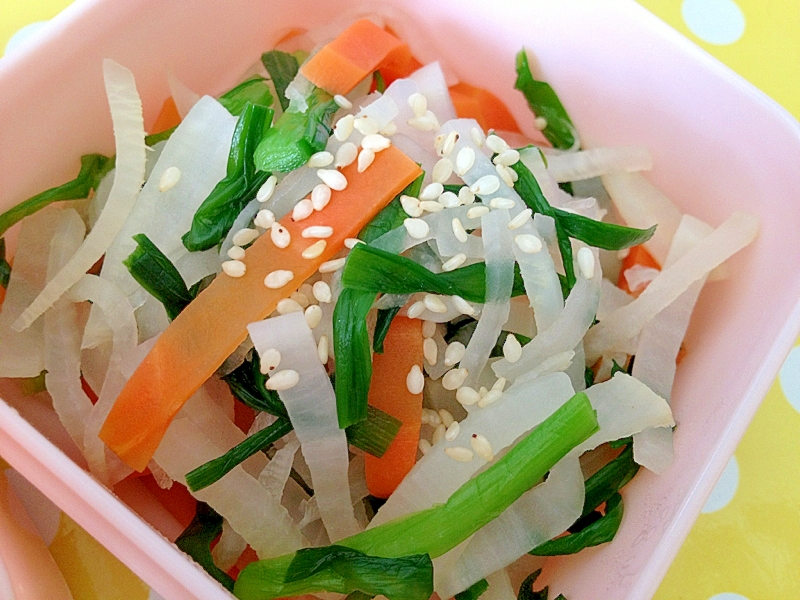 ニラと大根とにんじんのナムル