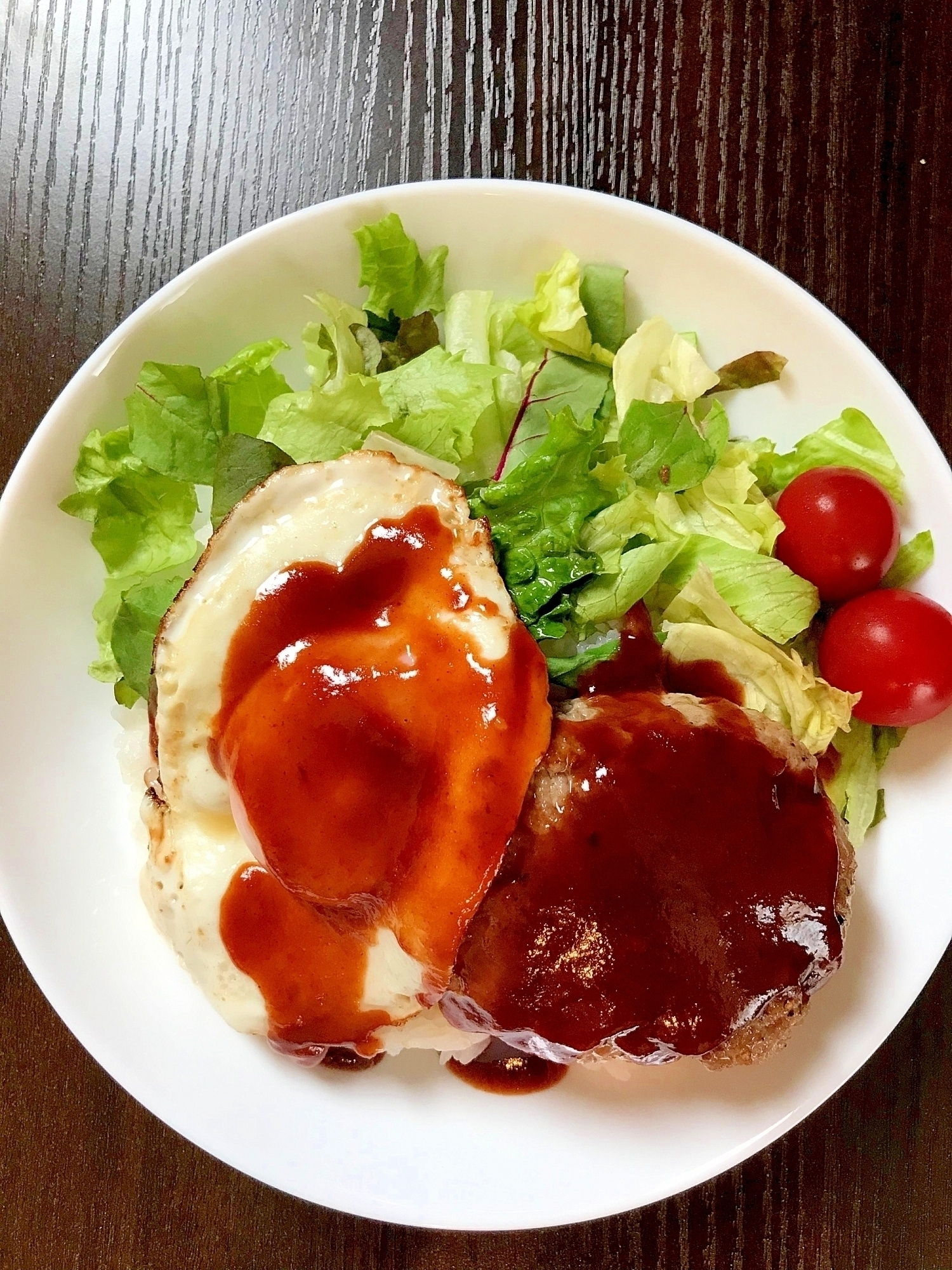 パック肉丸ごとハンバーグで作る！ロコモコ丼のレシピ