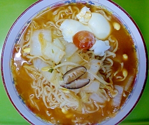 辛ラーメンの野菜たっぷり煮込み麺