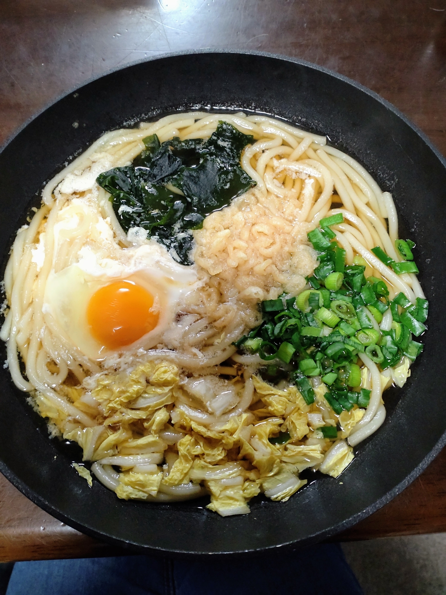 簡単！白菜入りの鍋焼きうどん