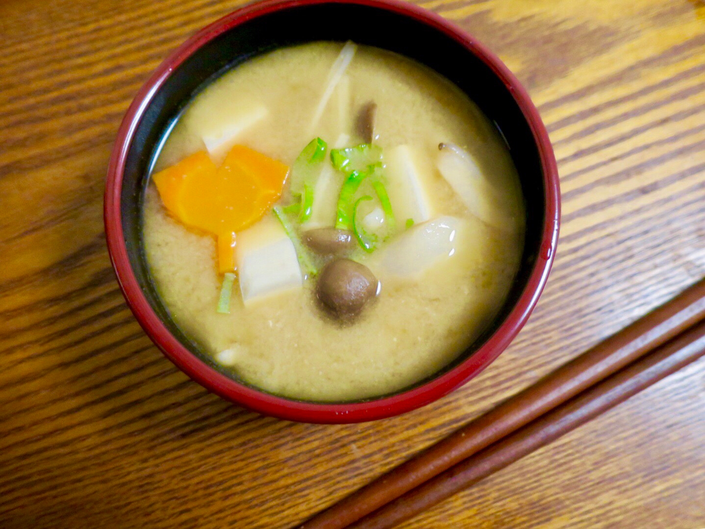 三種きのこの味噌汁