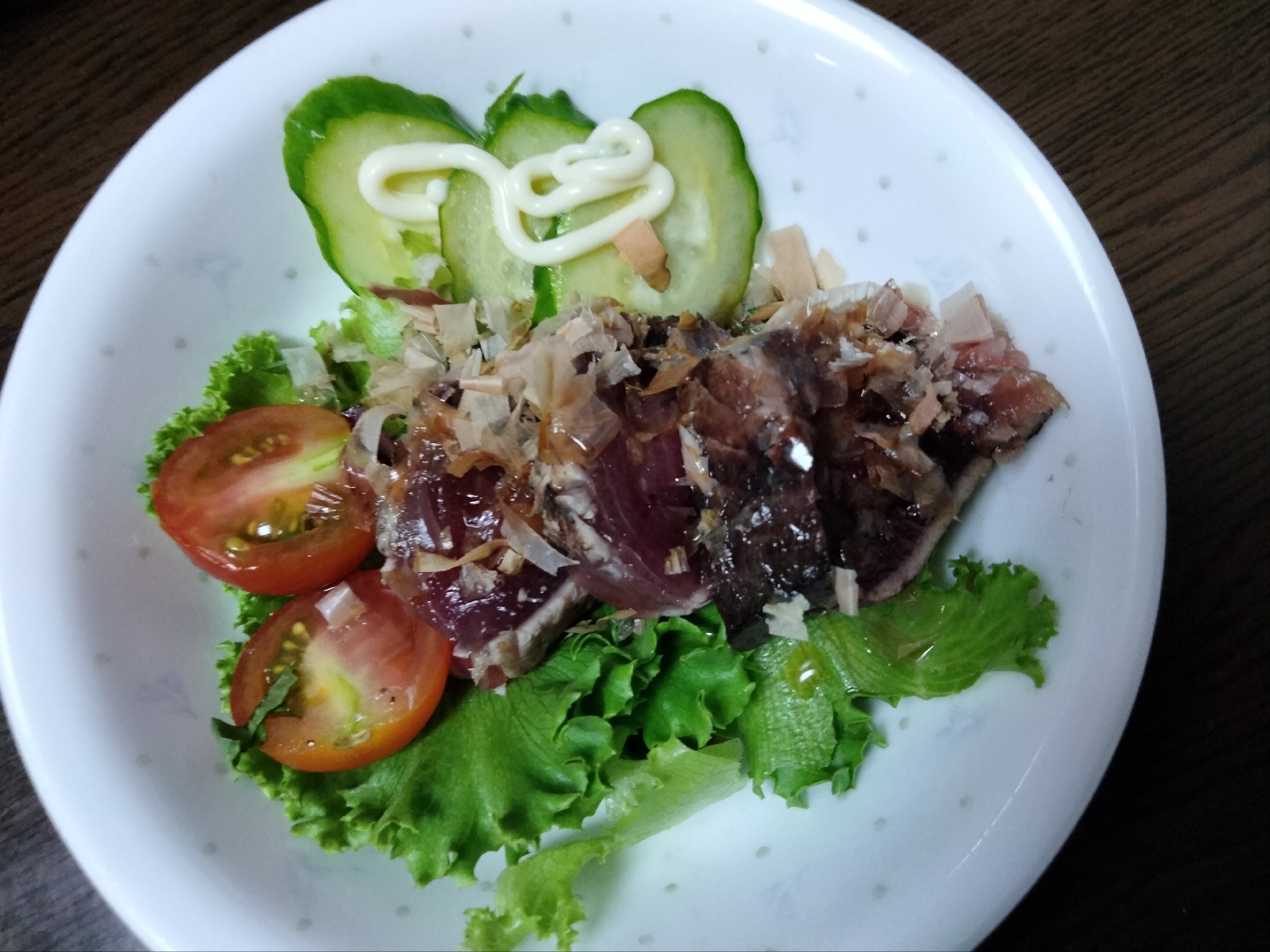 かつおのたたき入り野菜サラダ