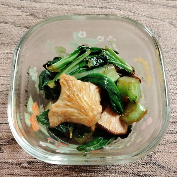 ケールと黒あわびたけのバター醤油炒め 乳卵不使用 レシピ 作り方 By よつばぷく 楽天レシピ ケールと黒あわびたけのバター醤油炒め 乳卵不使用 レシピ 作り方 By よつばぷく 楽天レシピ