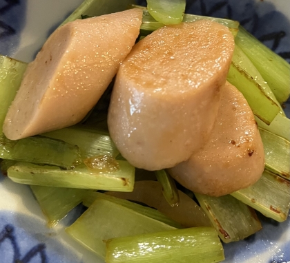 魚肉ソーセージと小松菜炒め。