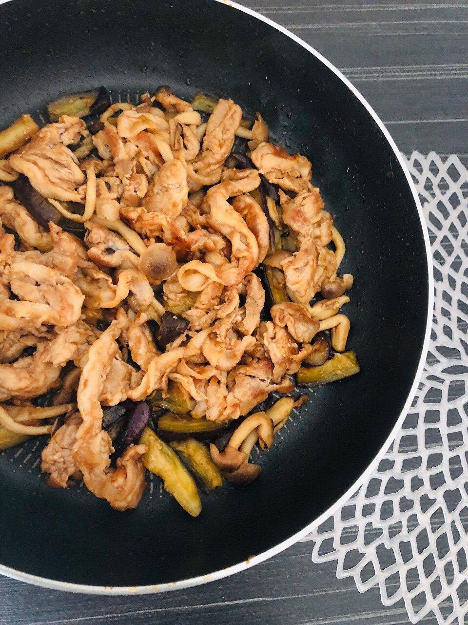 豚肉と茄子のスパイシーケチャップ炒め