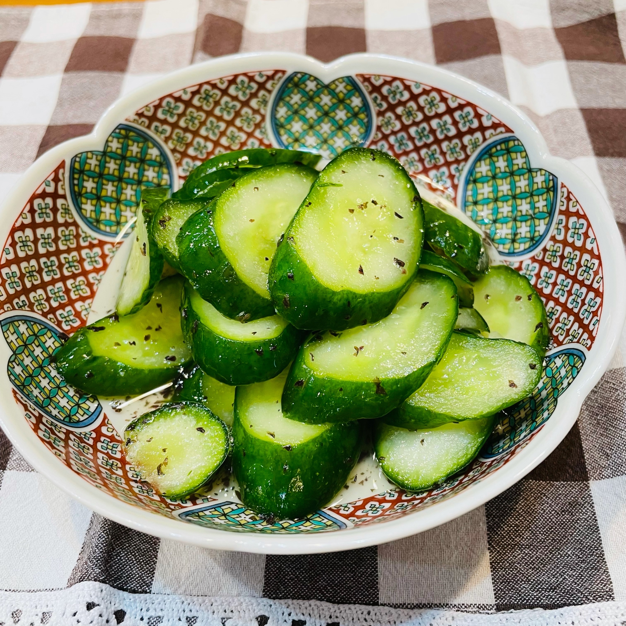 お弁当の彩に☆きゅうりのゆかり浅漬け