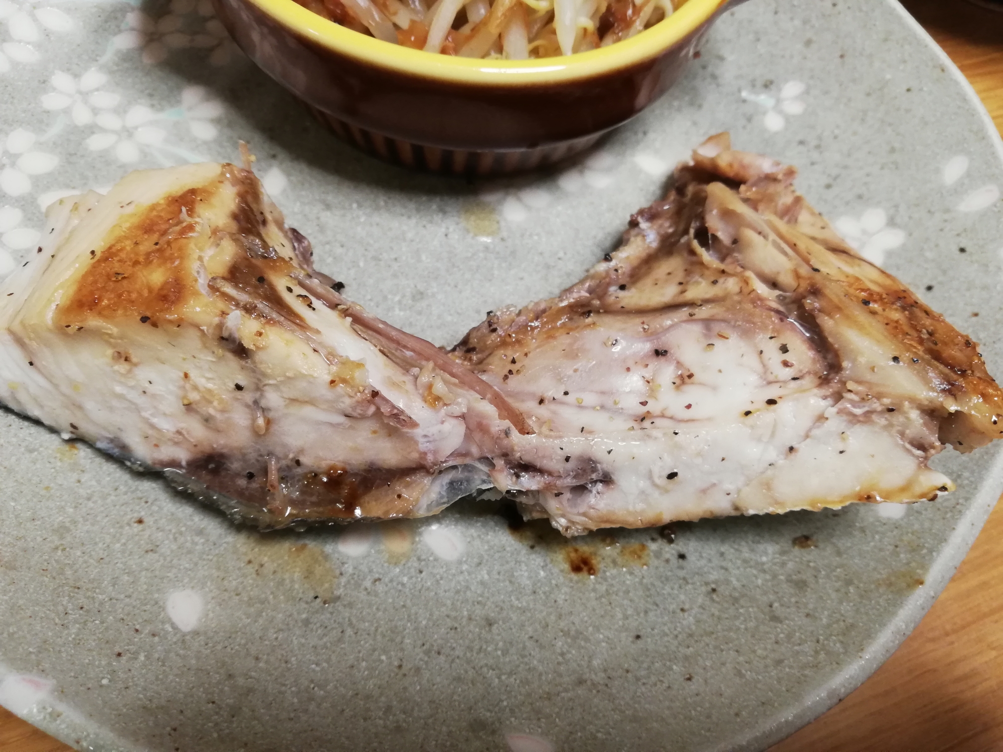 フライパンでぶりかまの塩焼き レシピ 作り方 By あおあおまる 楽天レシピ フライパンでぶりかまの塩焼き レシピ 作り方 By あおあおまる 楽天レシピ