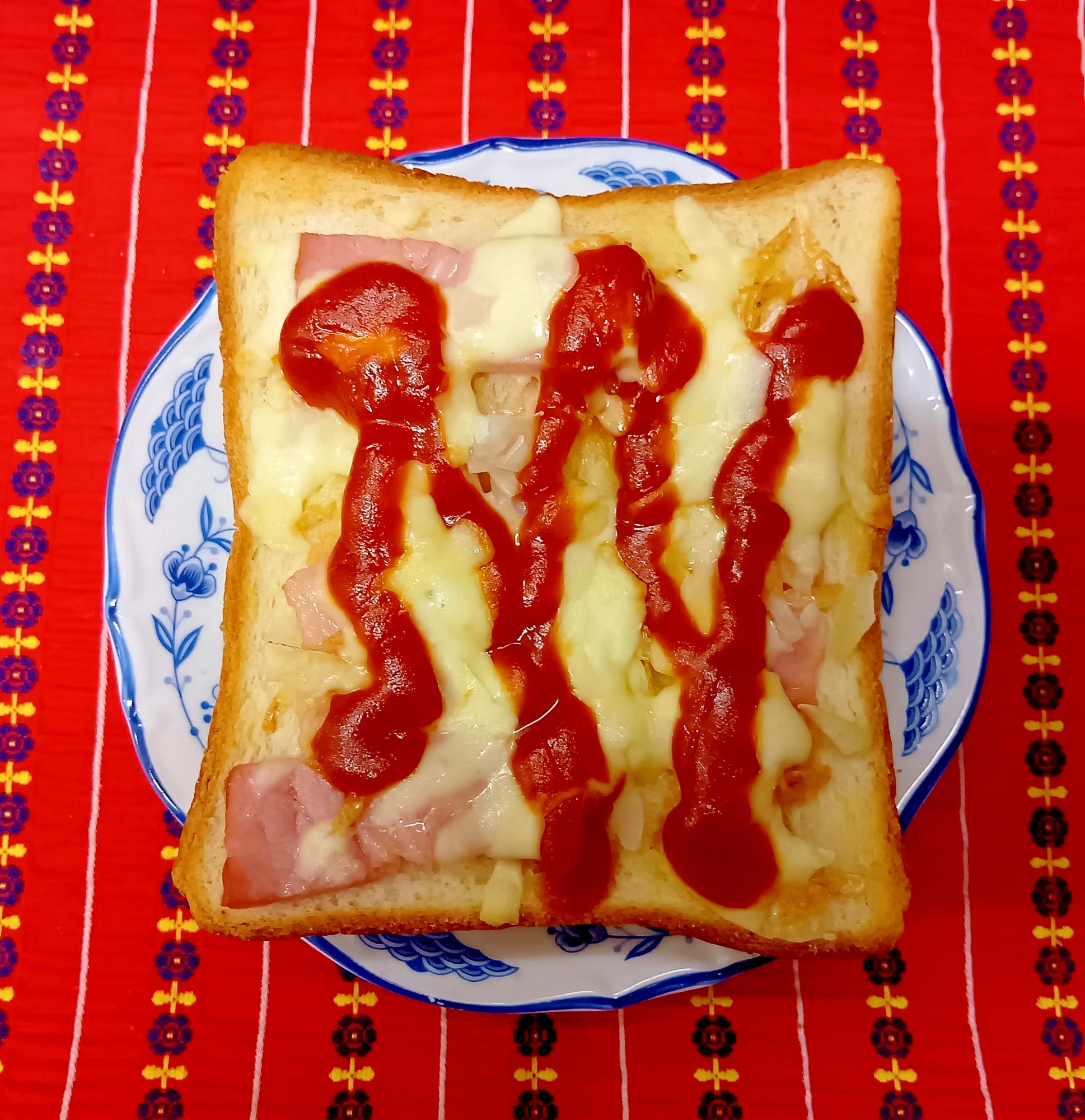 玉ねぎのピザトーストその3