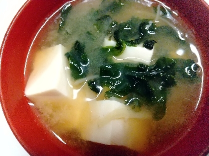 大根と豆腐、わかめのお味噌汁