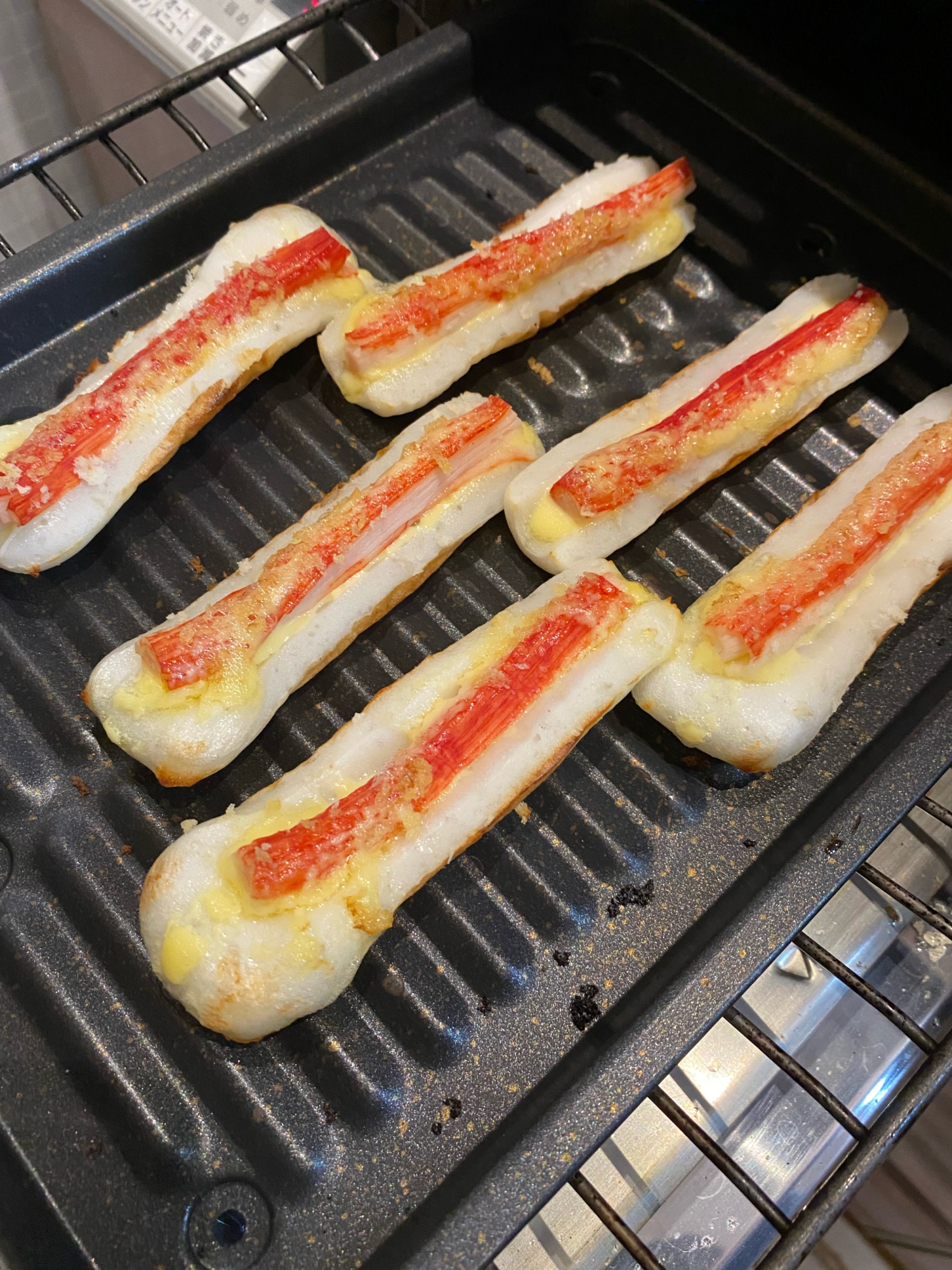 冷蔵庫の残り物で❣️ちくわとカニカマのマヨ焼き