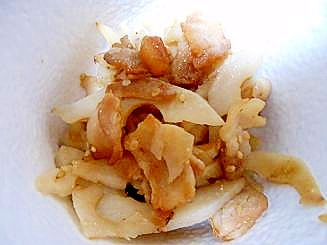 サクサクレンコンとカリカリ豚肉の炒め物