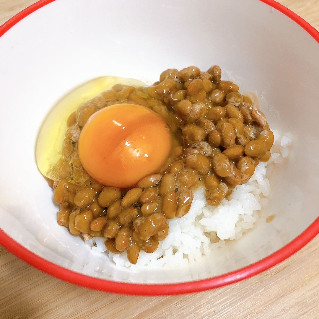 今日も元気に！ガッツリ味の納豆卵かけご飯