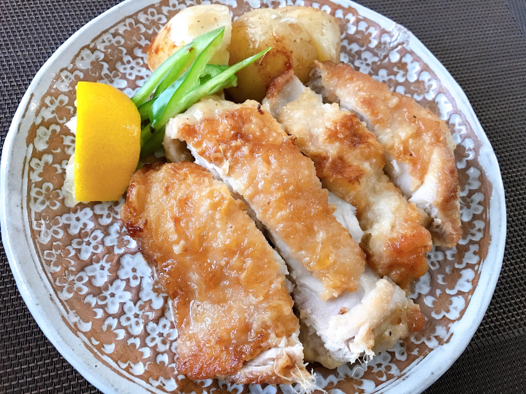 staubでバリっとチキンステーキ☆ストウブ