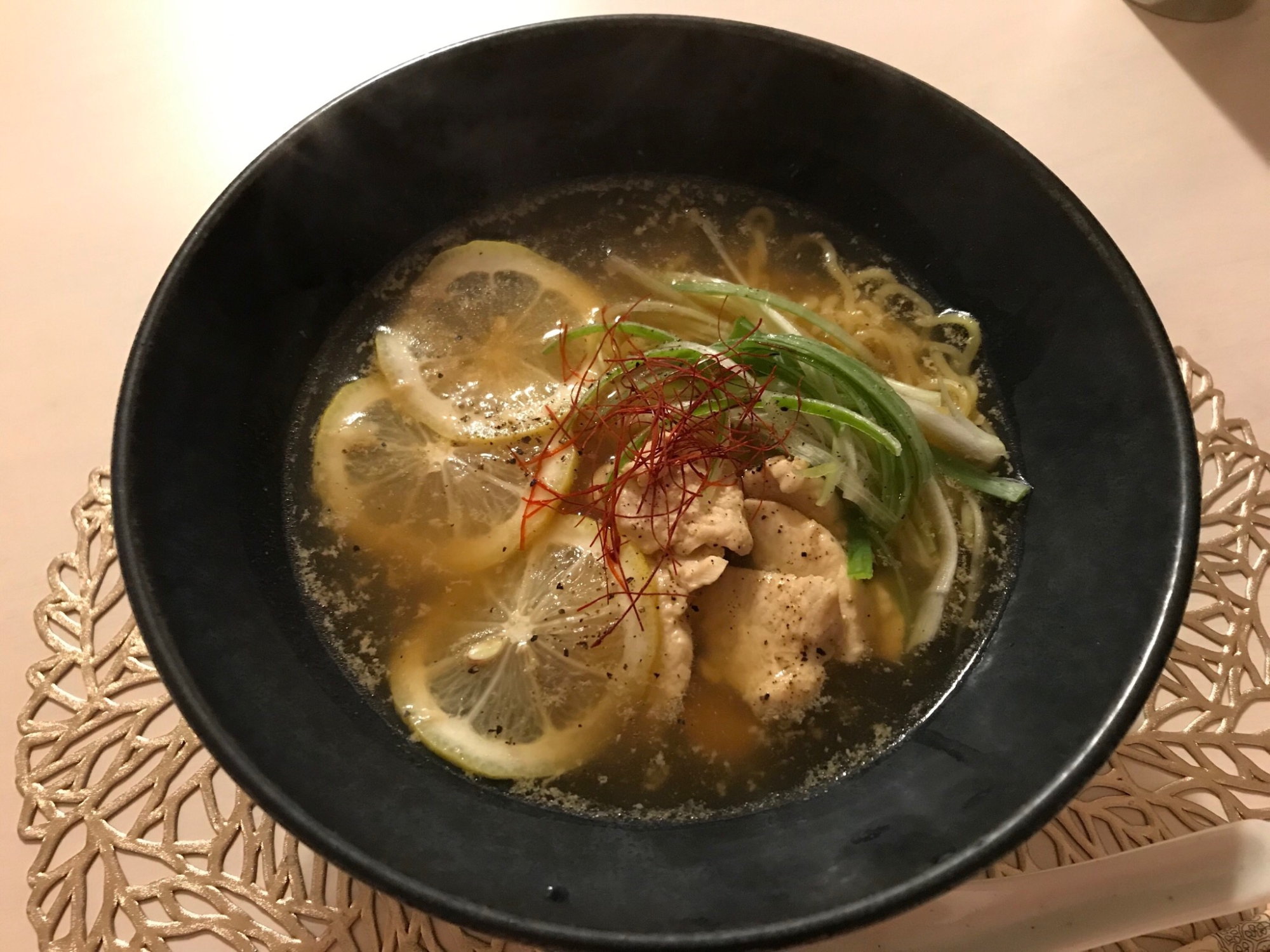 鶏レモン ラーメン