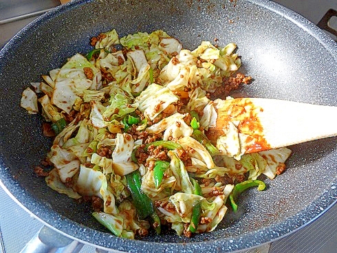 うちのおかず「挽き肉とキャベツの味噌炒め」