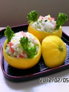 ほんのりいい香り柚子釜に菜の花の香り寿司