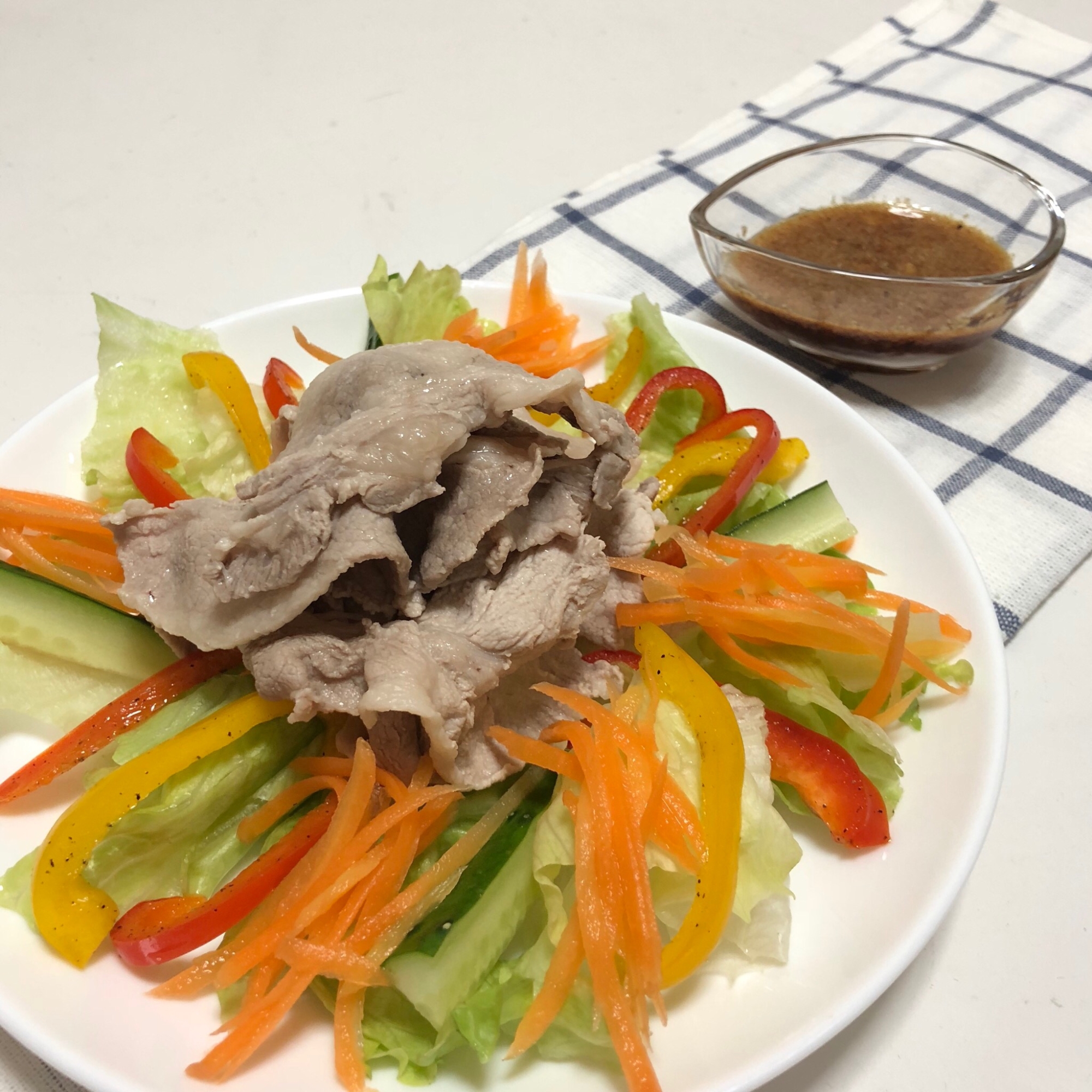 冷しゃぶサラダ ポン酢ドレッシング レシピ 作り方 By まかろん 楽天レシピ