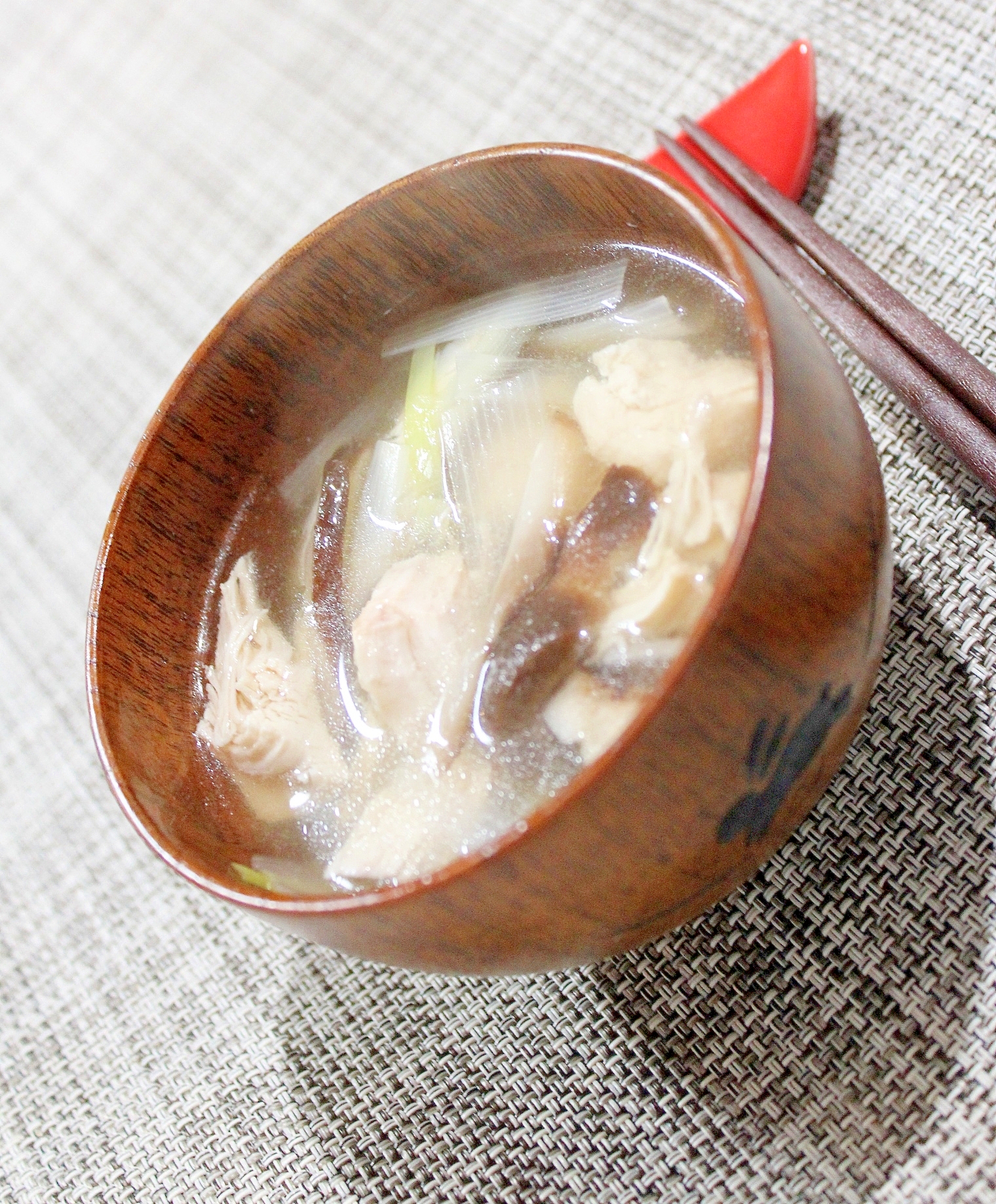 冷え症さんに♪暖っか★鶏ささみの簡単生姜スープ