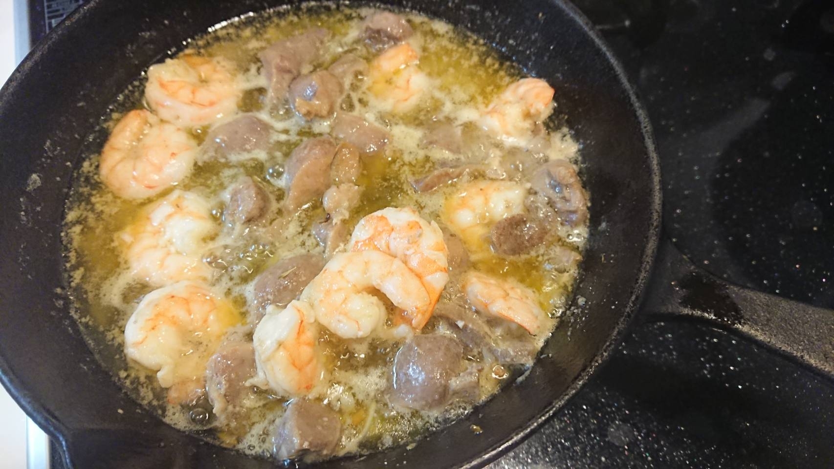 スキレットで作るエビと砂肝のアヒージョ レシピ 作り方 By パンダ12 楽天レシピ スキレットで作るエビと砂肝のアヒージョ レシピ 作り方 By パンダ12 楽天レシピ