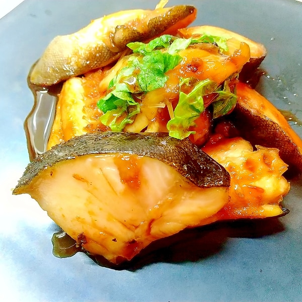 銀ダラの身アラ フライパンで照り焼き レシピ 作り方 By さとママ3645 楽天レシピ 銀ダラの身アラ フライパンで照り焼き レシピ 作り方 By さとママ3645 楽天レシピ