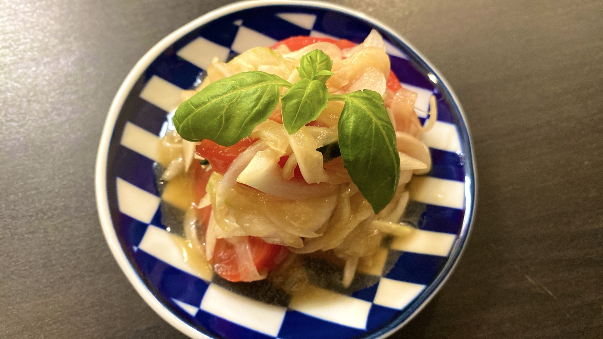 漬けるだけ！【新玉ねぎとトマトのマリネ】