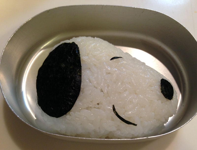 キャラ弁 簡単すぎる スヌーピーのおにぎり レシピ 作り方 By ヘビロテ36 楽天レシピ キャラ弁 簡単すぎる スヌーピーのおにぎり レシピ 作り方 By ヘビロテ36 楽天レシピ