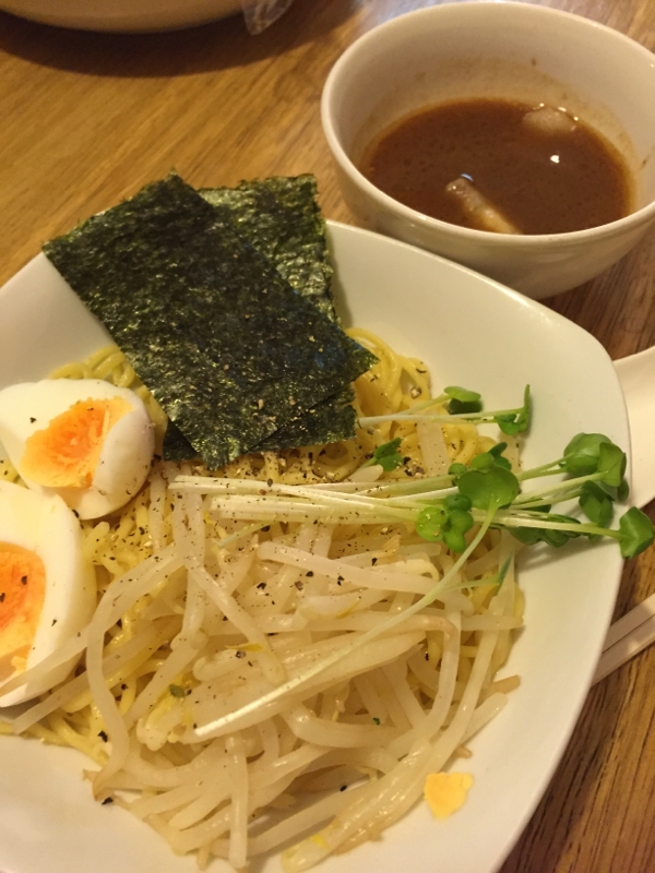 モヤシ入りつけ麺