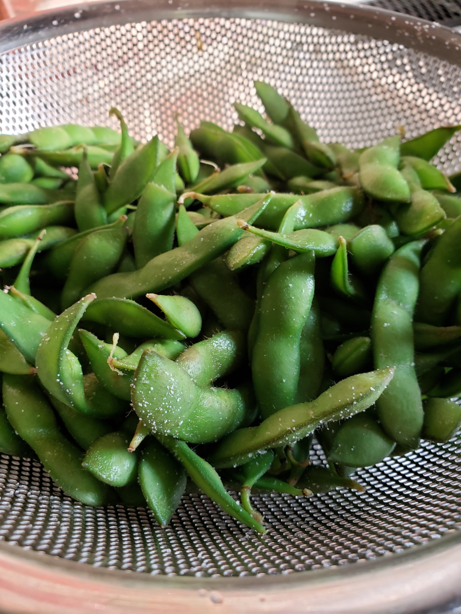 夏の定番！美味しい枝豆の塩茹で♪