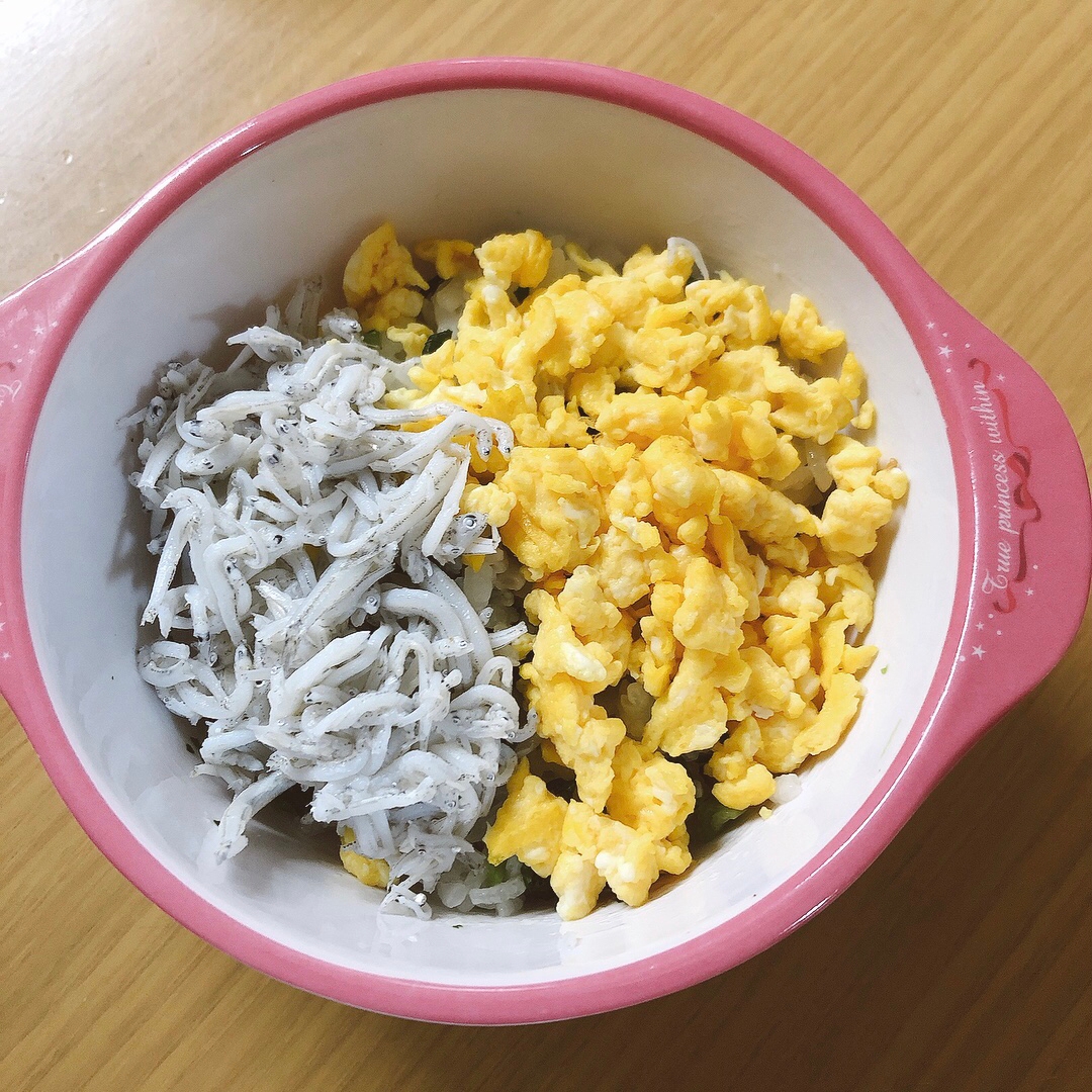 離乳食後期期から しらす いり卵丼 レシピ 作り方 By なおのり 楽天レシピ