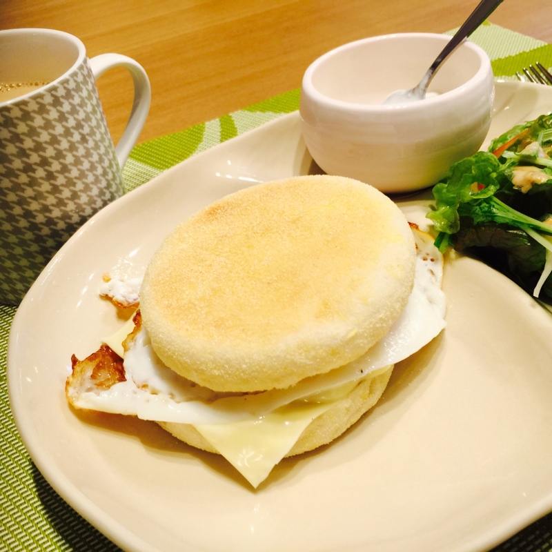 超熟イングリッシュなハムエッグチーズマフィン♪